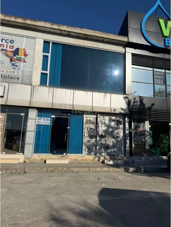 COMMERCIAL SPACE FOR RENT, DUPLEX 140 M2 IN LAPRAK