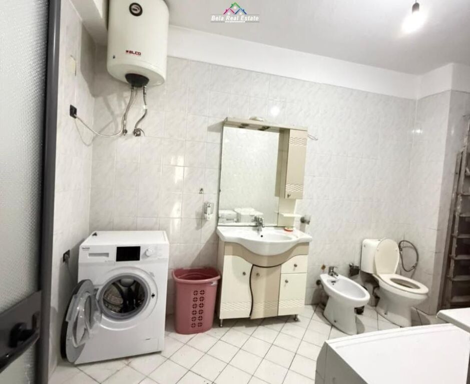 Apartament 2+1 Me Qera Tek Rruga 5 Maji (ID B2201747) Tirane