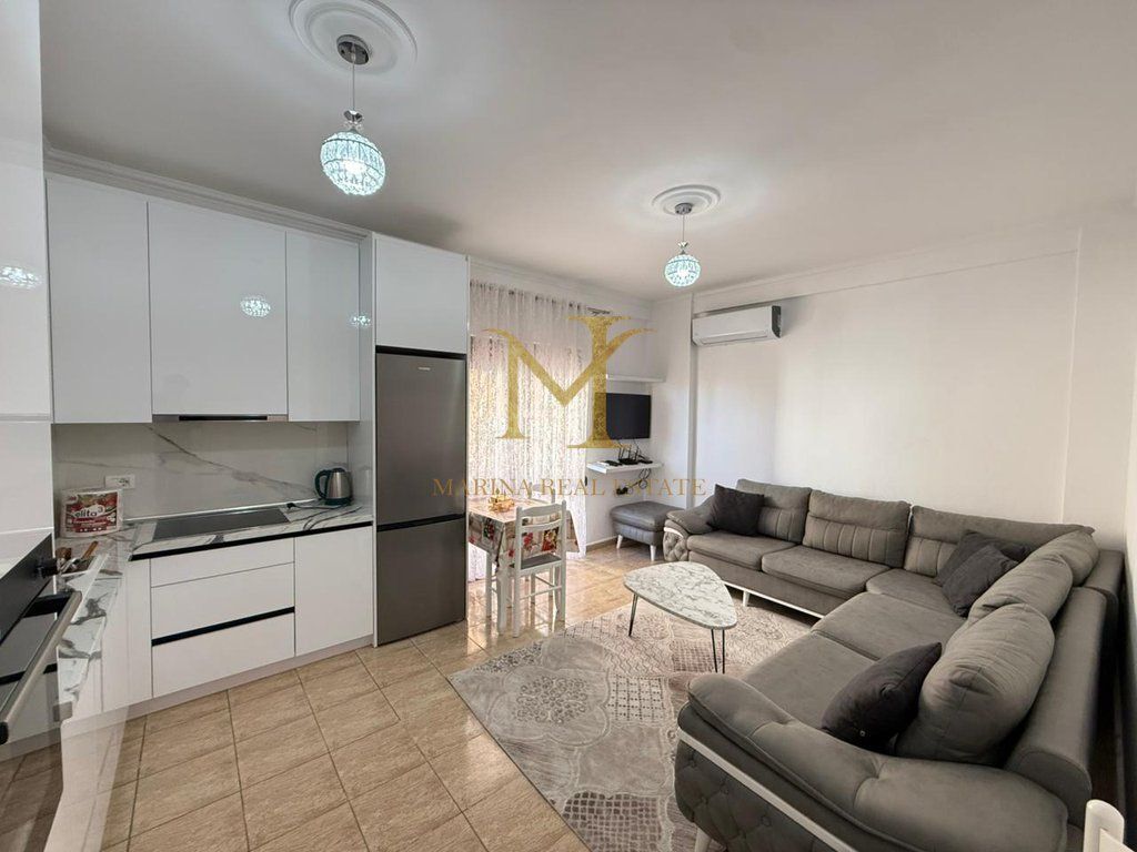JEPET ME QERA APARTAMENT I SAPO RINOVUAR NE PLAZH ILIRIA , DURRES!