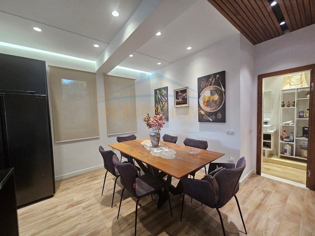 Qera, Vile 3- Kateshe, Pezë Helmes, Tirane.