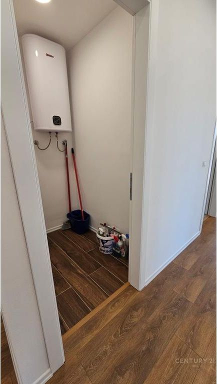 APARTMENT 2+1+2 WITH PARKING SPACE FOR RENT AT LAKE VIEW