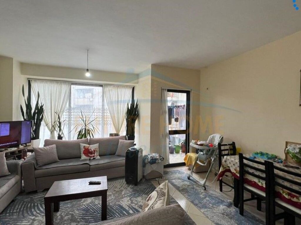 Shitet, Apartament 2+1, Misto Mame, Tiranë.