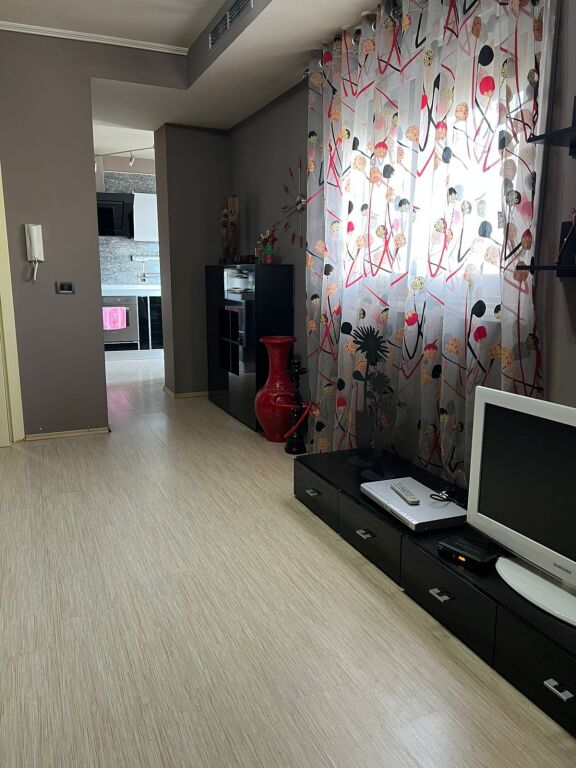 Apartment for rent – Former Exhibition, Tirana
