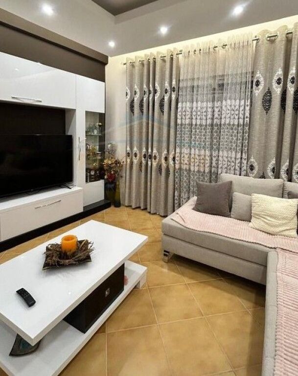 Affitto, Appartamento 2+1, Fresk, Tirana