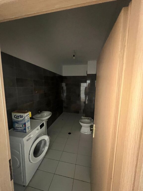 Apartament me qera 2+1+2