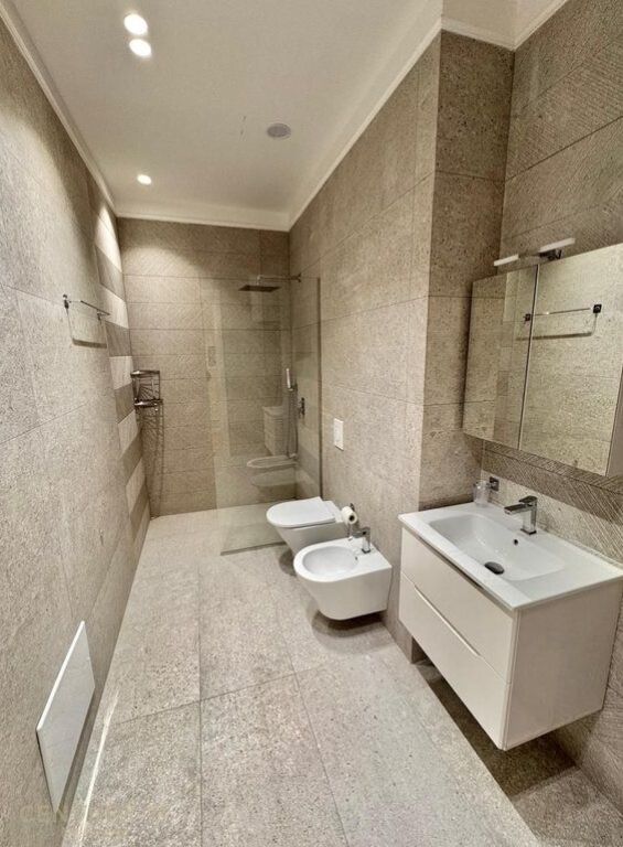 APARTAMENT 1+1+POST PARKIMI PER QERA, STADIUMI AIR ALBANIA