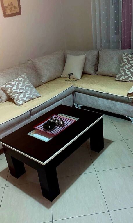 APARTAMENT ME QERA 1+1 ISH PARKU 45.000 LEKE