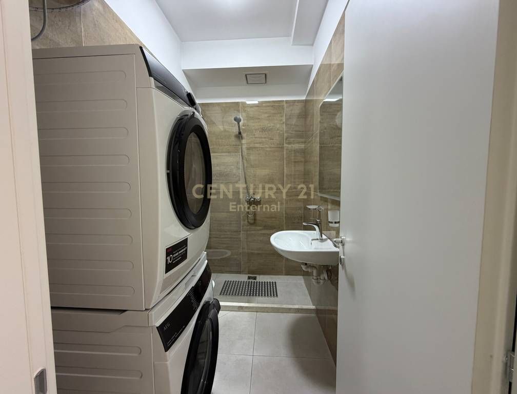 APARTMENT 3+1+2 WITH PARKING FOR RENT AT GARDEN BUILDING