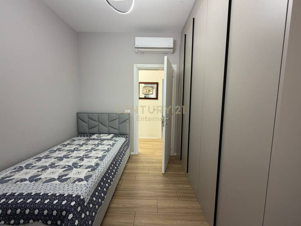 APARTMENT 3+1+2 WITH PARKING FOR RENT AT GARDEN BUILDING