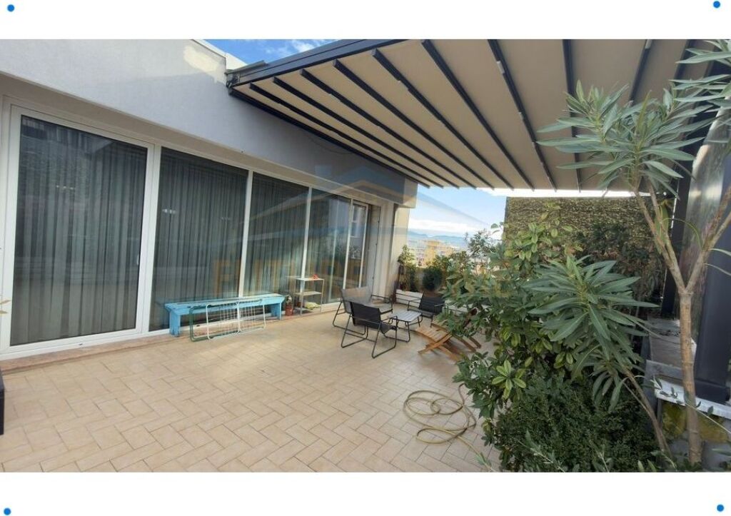 For sale, Apartment 2+1+2+Veranda+Parking Space, Pazari i ri, Tirana