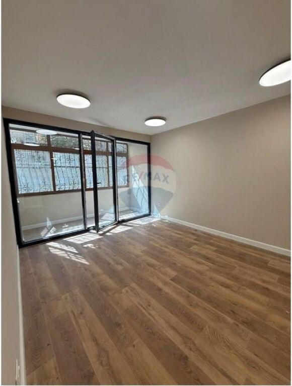 APPARTAMENTO 2+1 VUOTO PER UFFICI DI MARGARITA TUTULANI