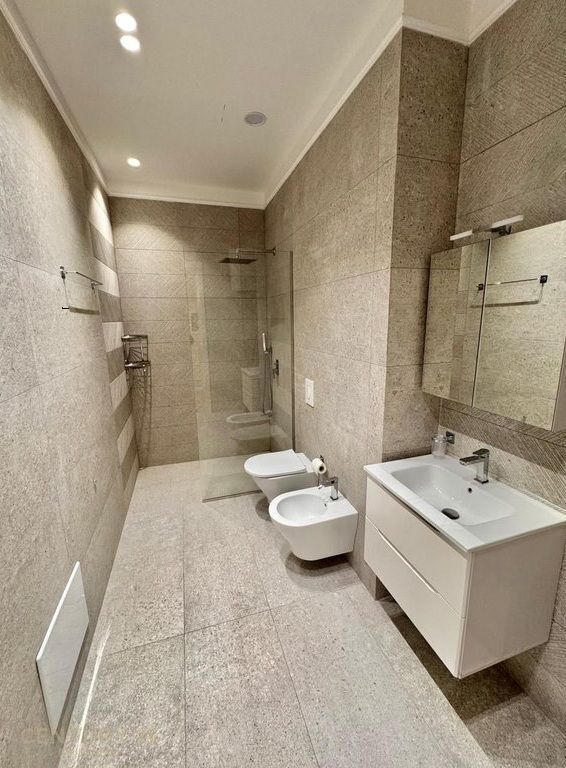 APARTAMENT 1+1+POST PARKIMI PER QERA, STADIUMI AIR ALBANIA