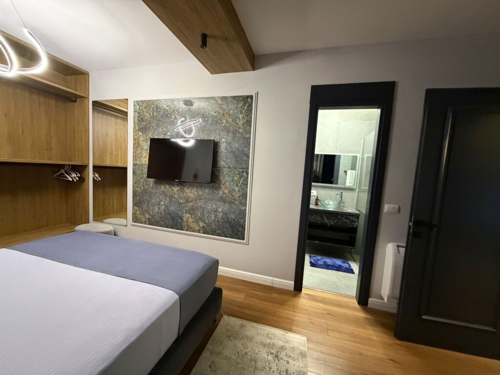 GARDEN BUILDING_APARTMENT 3+1+2 FOR RENT