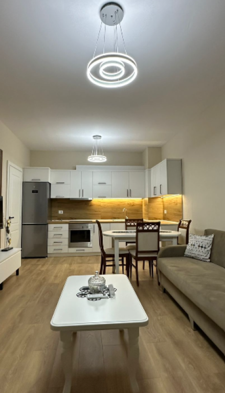 🏢 Appartamento 1+1 + Posto Auto in Affitto – Via 5 Maji  