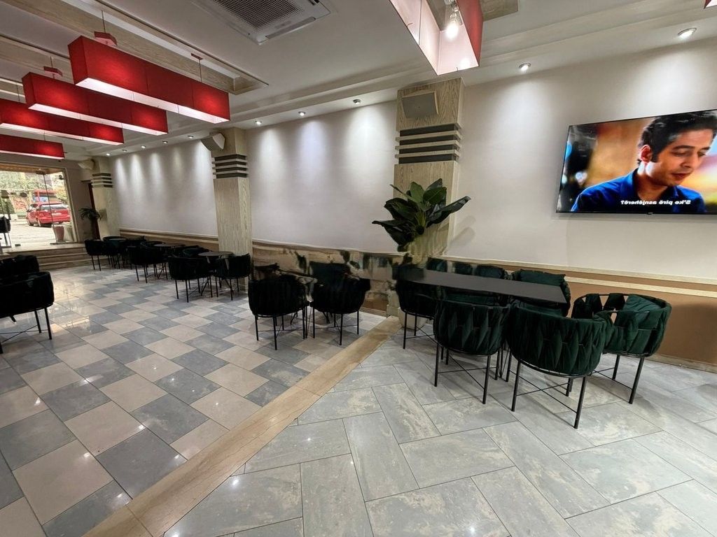 SHESIM AMBIENT KOMERCIAL TE PALLATI ME SHIGJETA! 270,000 €