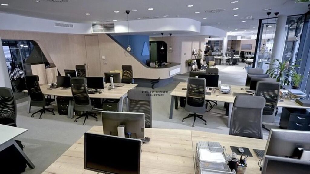 UFFICIO IN AFFITTO 840 M2 STAZIONE DEI TRENI 6.800 EURO