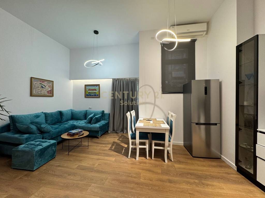 Duplex luksoz me qira te Liqeni i Thate