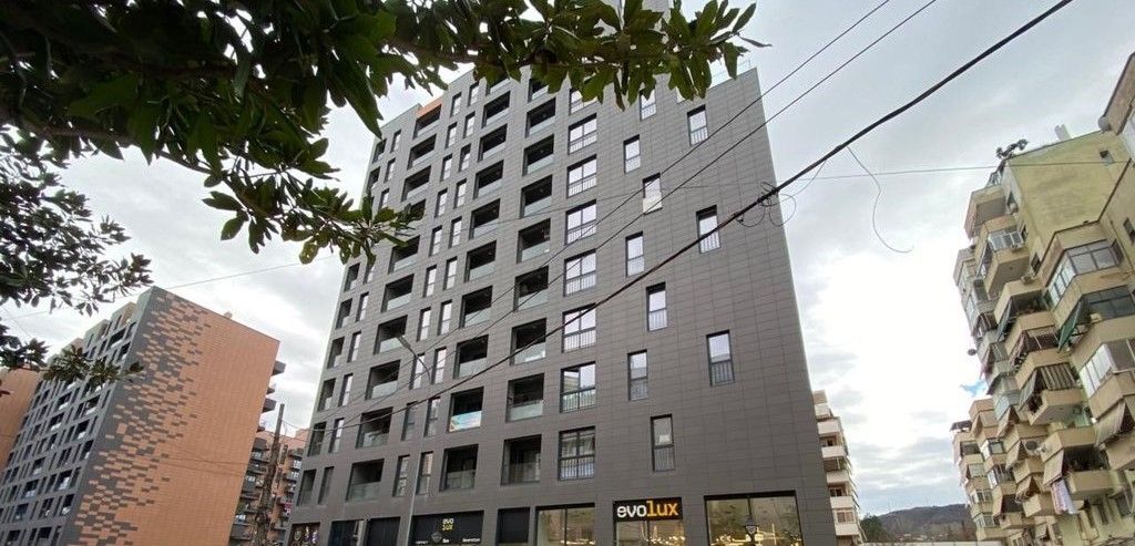 EXCLUSIVE! PARIS MUNICIPALITY COMMERCIAL UNIT FOR RENT BY THE ROAD