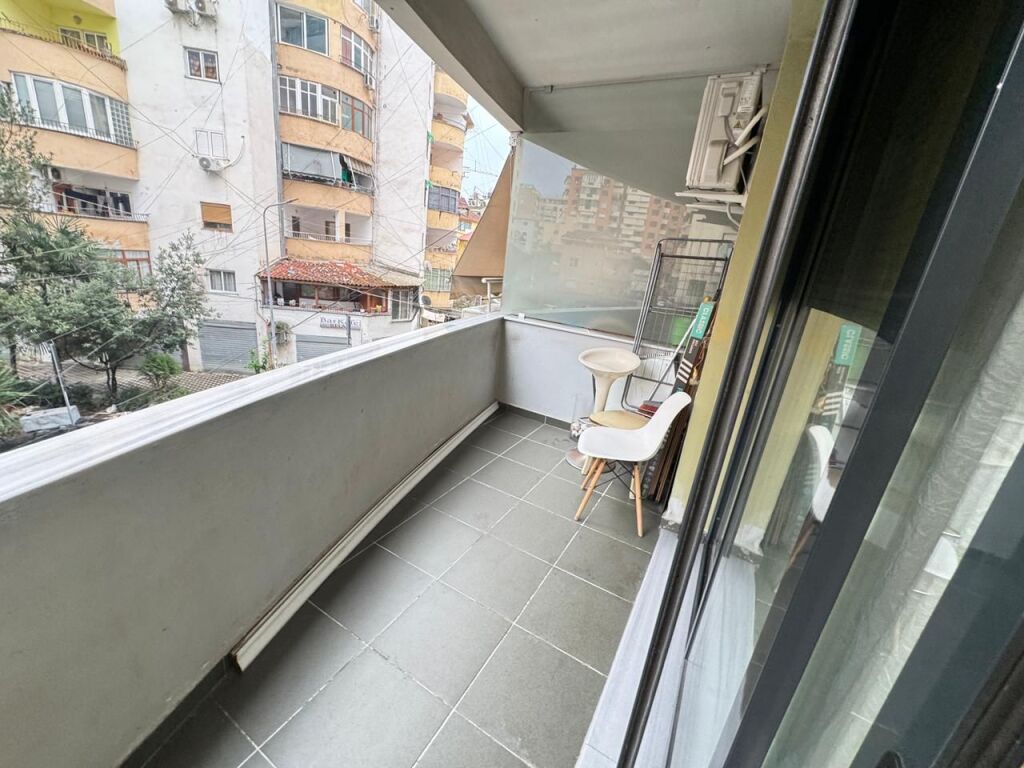 KOMUNA E PARISIT_jEPET ME QIRA APARTAMENT 2+1