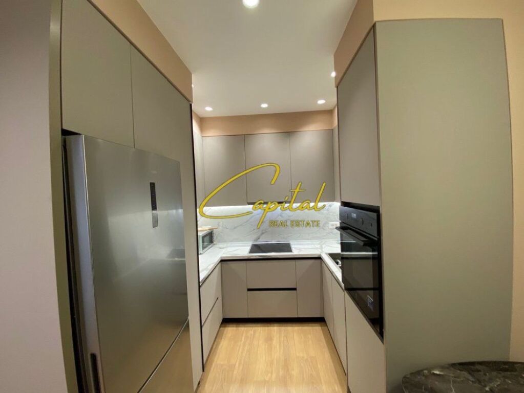 APARTAMENT ME QIRA 2+1 RRUGA E DIBRES 800 EURO