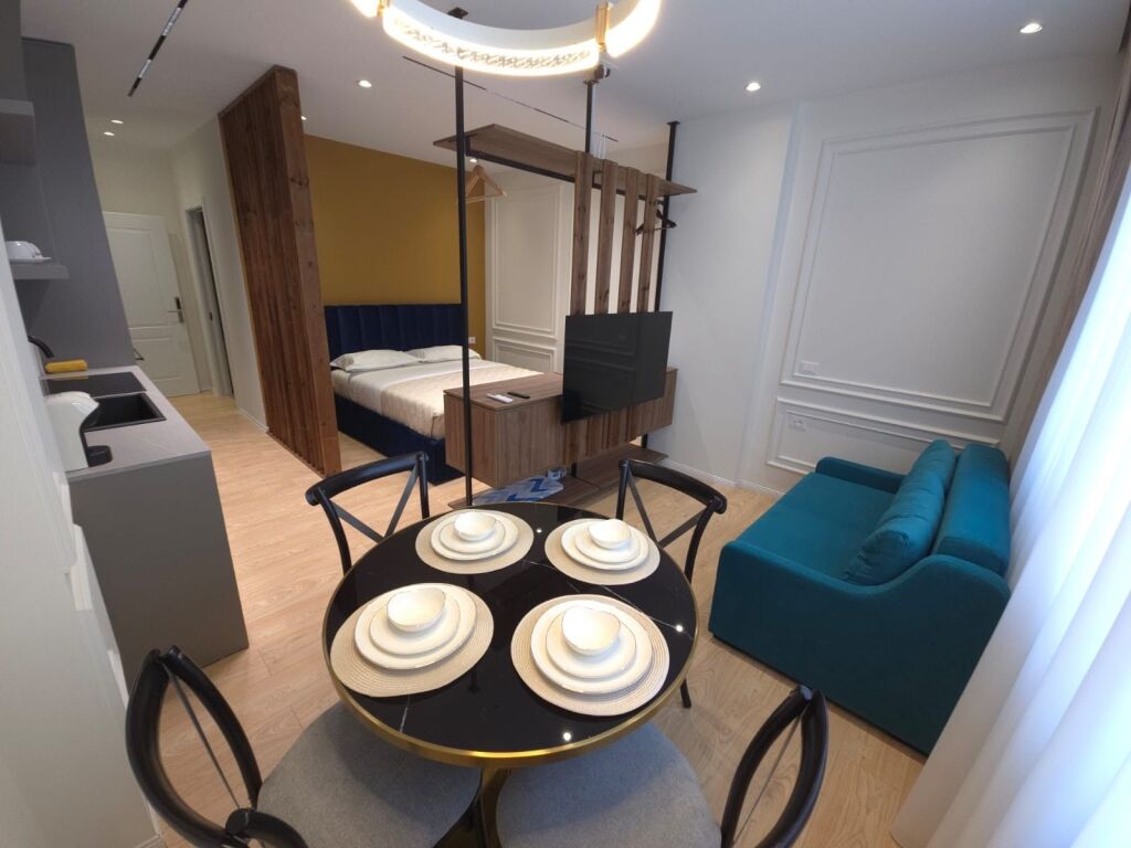 Rent 1+1 Bllok,Tirana