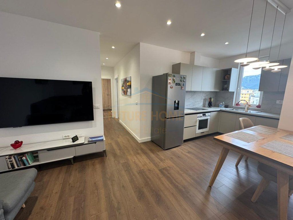 Qera, Apartament 2+1+2, Rruga Mine Peza, Tirane.