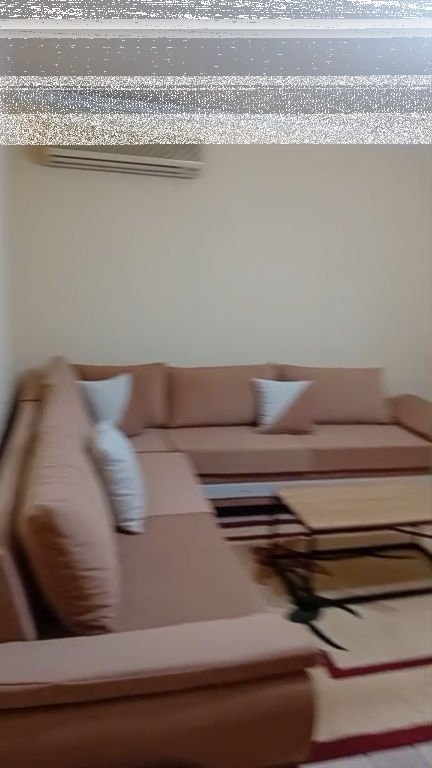 Apartament 3+1, Xhamlliku!