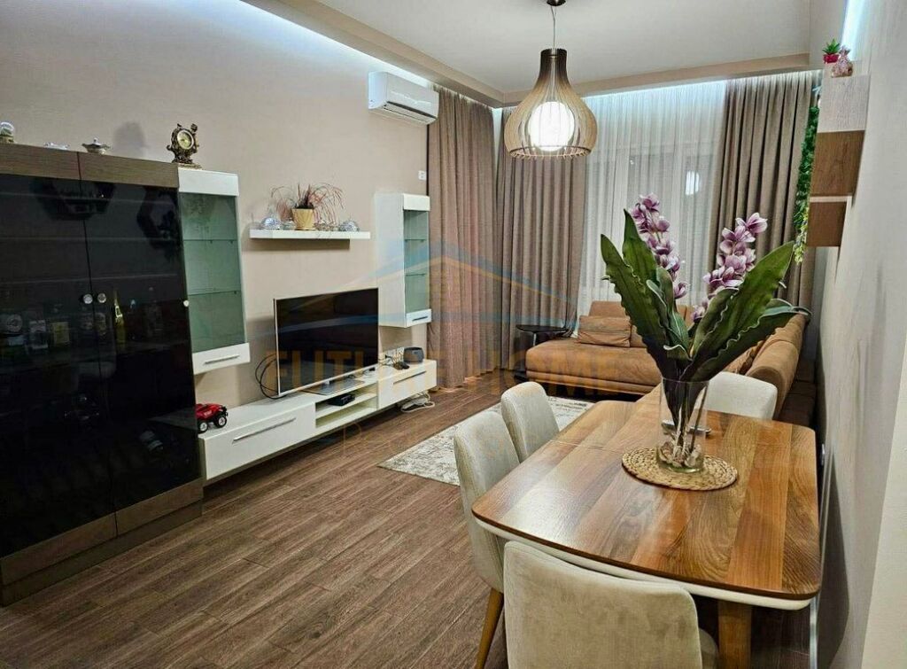 Affitto, Appartamento 2+1+2, Rrotondo, Astir