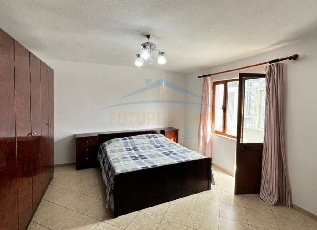 Qera Apartament 2+1 Laprake