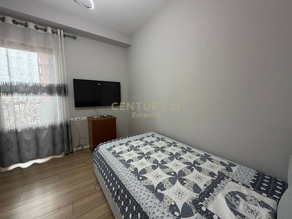 APARTMENT 3+1+2 WITH PARKING FOR RENT AT GARDEN BUILDING