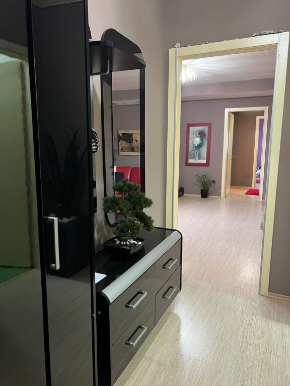 Apartment for rent – Former Exhibition, Tirana