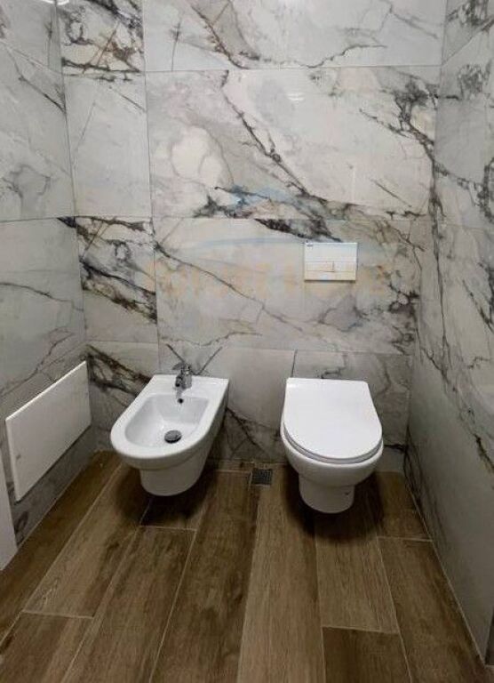 Affitto, Appartamento 2+1+POSTO AUTO, Anello Nuovo, Tirana