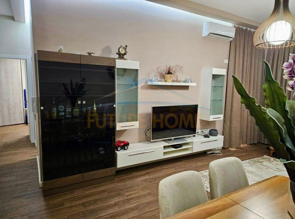 Affitto, Appartamento 2+1+2, Rrotondo, Astir