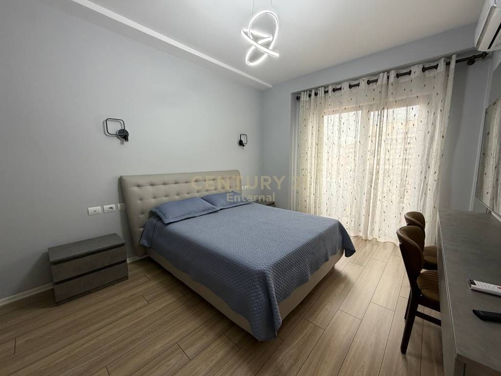 APARTMENT 3+1+2 WITH PARKING FOR RENT AT GARDEN BUILDING