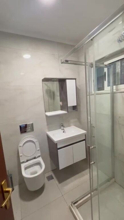 Komuna e Parisit, Apartament 3+1+2 Per Qira