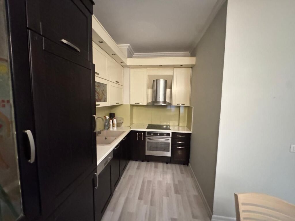 KOMUNA E PARISIT_jEPET ME QIRA APARTAMENT 2+1