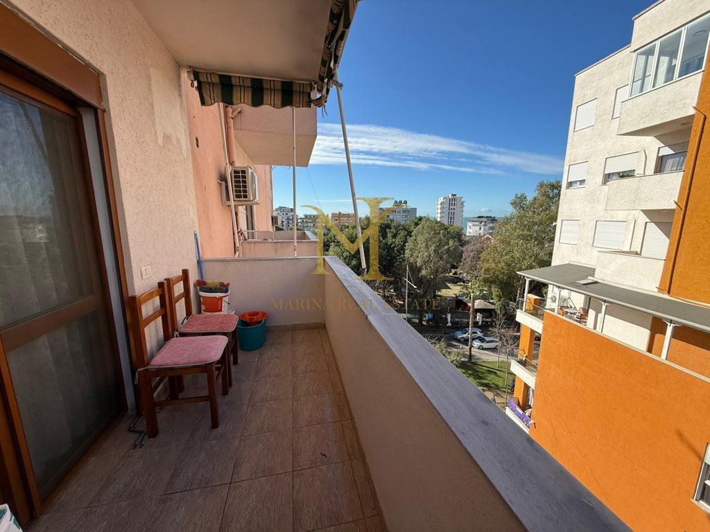 JEPET ME QERA APARTAMENT I SAPO RINOVUAR NE PLAZH ILIRIA , DURRES!