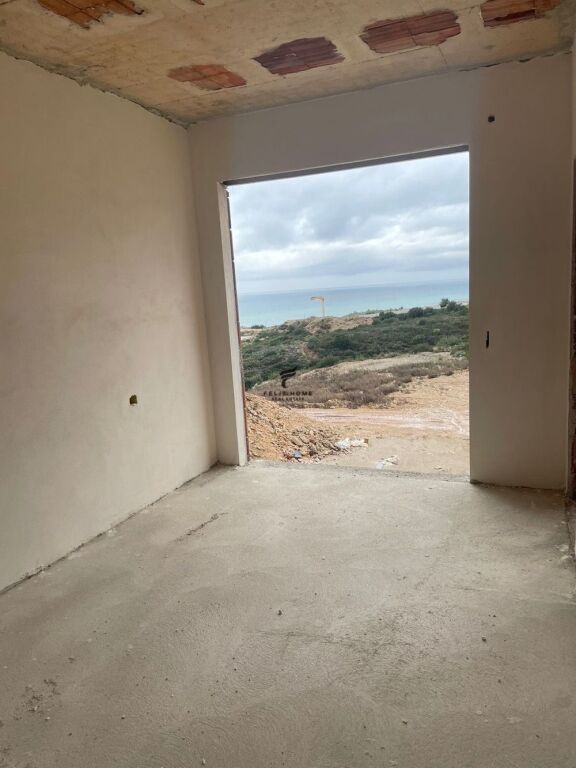 SHITET APARTAMENT 2+1 PALASE 380.000 EURO