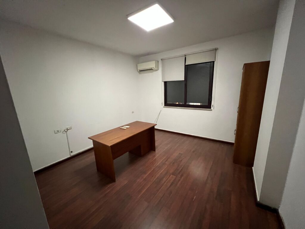🔑APARTAMENT 3+1 PER ZYRA ME QERA TEK HIPOTEKA