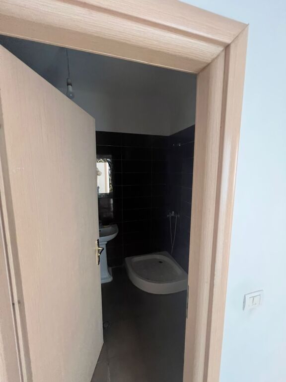 Apartament me qera 2+1+2