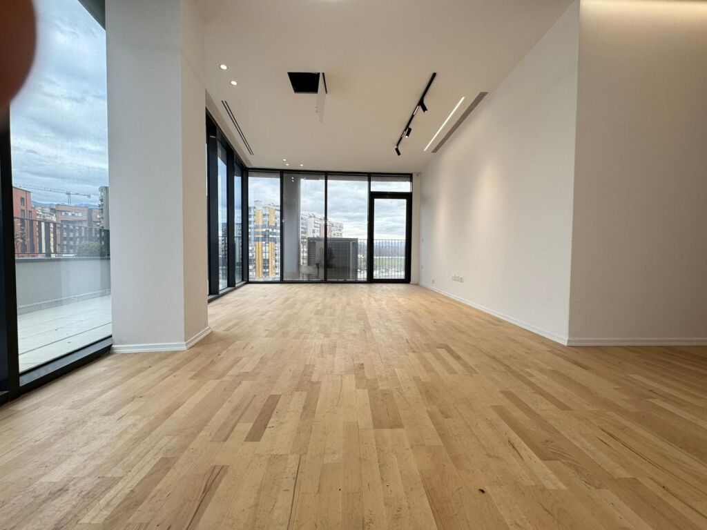 Appartamento 2+1+2 in vendita +veranda +posto auto Lake View Via Kosovareve