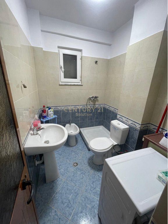 APARTAMENT 1+1 PER QIRA NE DURRES ME PAMJE NGA DETI !