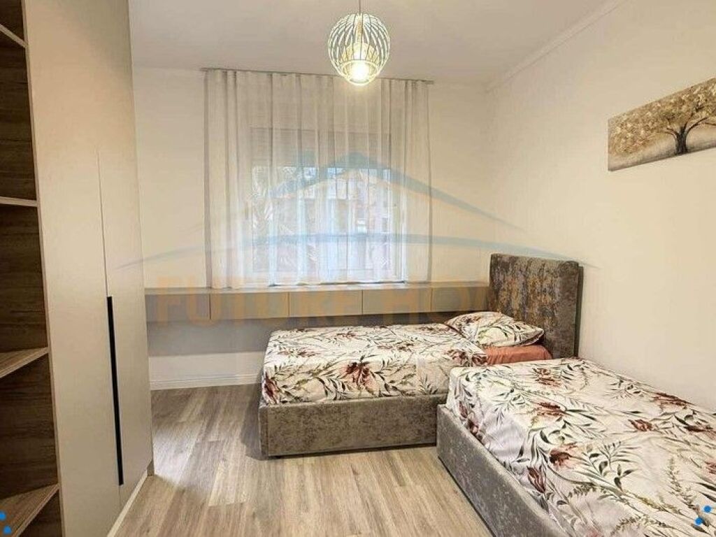 Shitet Apartament 2+1+2, Vila L , Tirane