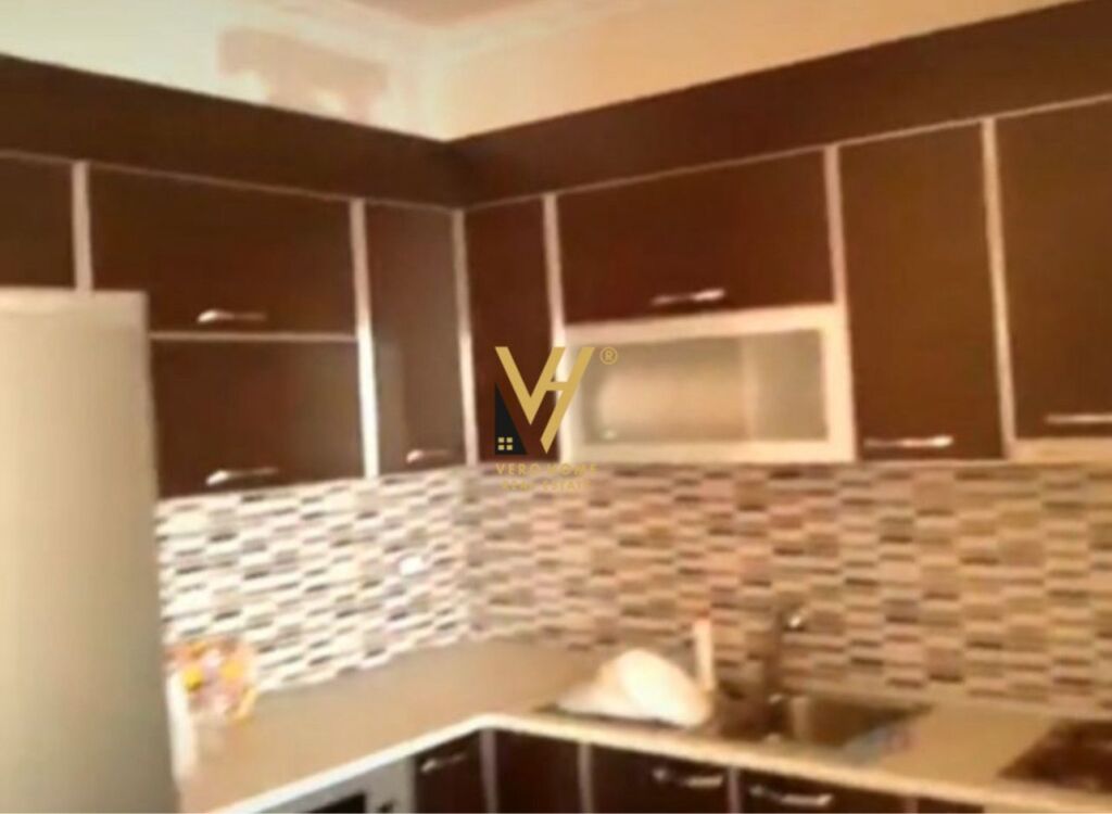 SHITET APARTAMENT 2+1+BLK NE VLORE, UJI I FTOHTE 215.000 EURO