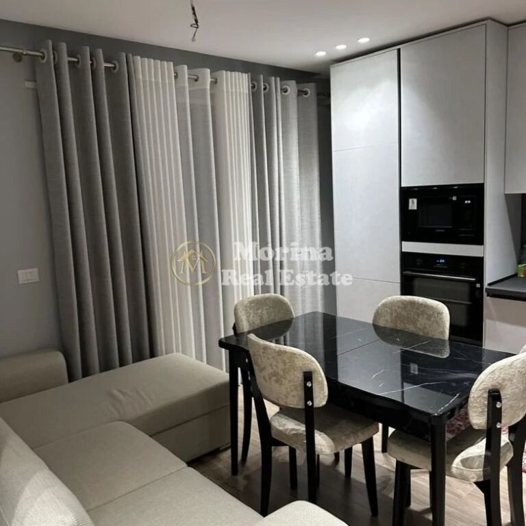 Affitto | Appartamento 2 + 1 | Nuovo Mercato | 900 €/mese + Posto Auto