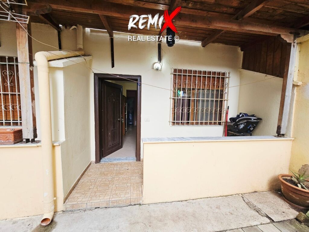 SHITET GARSONIERE ME OBORR – SHKËMBI I KAVAJËS