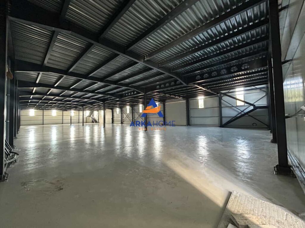 JEPET KAPANON ME QERA " PRANE RRUGES SE ARBERIT " 20000EURO