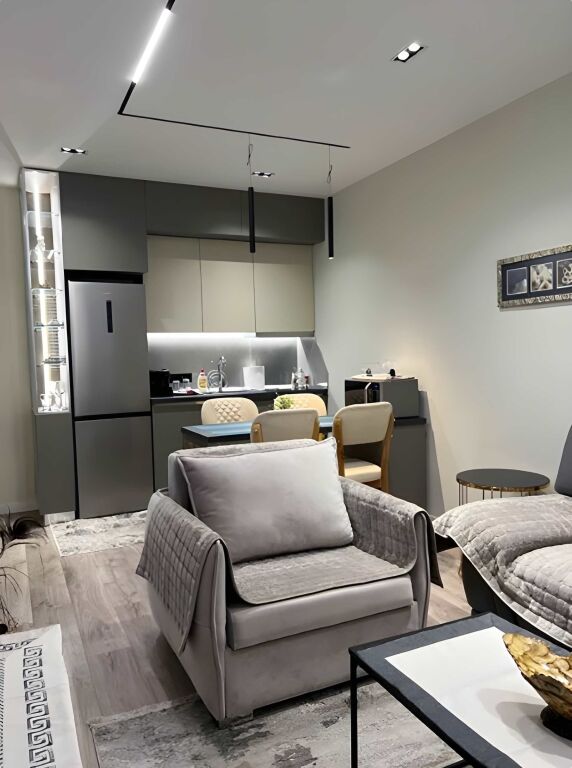 Jepet me Qira Apartament 1+1 + Ballkon – Në Qënder të Tiranës!