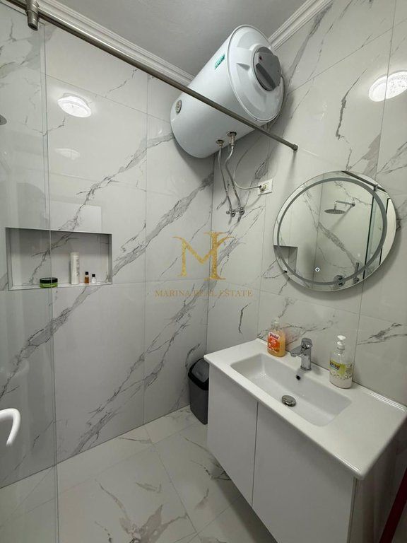 JEPET ME QERA APARTAMENT I SAPO RINOVUAR NE PLAZH ILIRIA , DURRES!