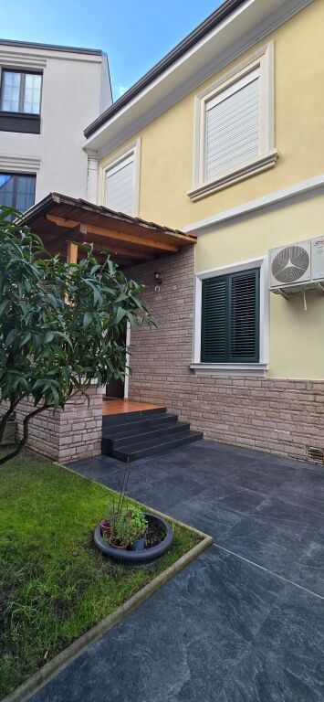 AMBIENTE UFFICIO IN AFFITTO